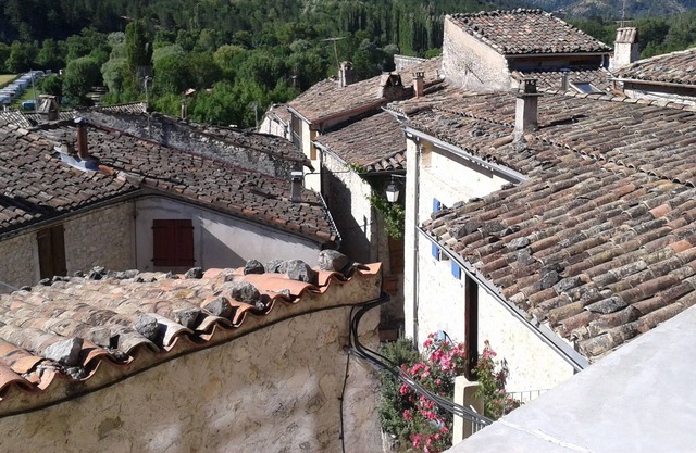 Drome: Casa de carácter, vista panorámica del bonito pueblo