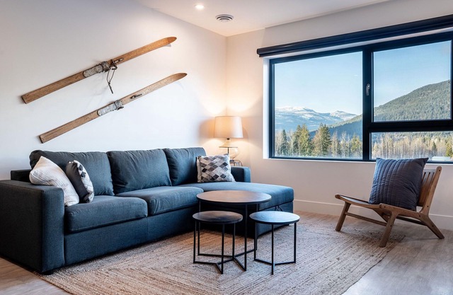 Drop In Condo by Revelstoke Vacations