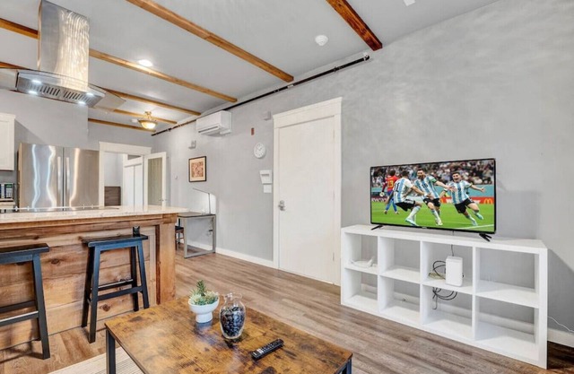 DT Action! | Extended stay | Work, Play, & Relax!