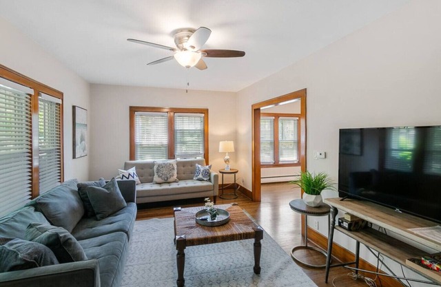 DT Libertyville Home w/ Arcade PacMan by Navy Base