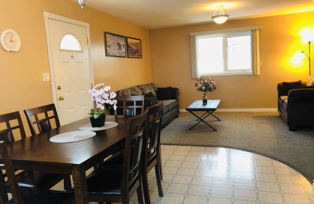 DT Whitehorse Top Floor 2 En-suite Unit