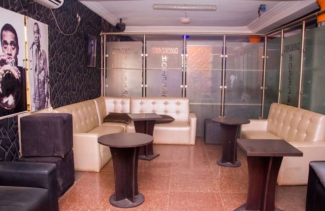 Duckland Hotel and Suites Ltd