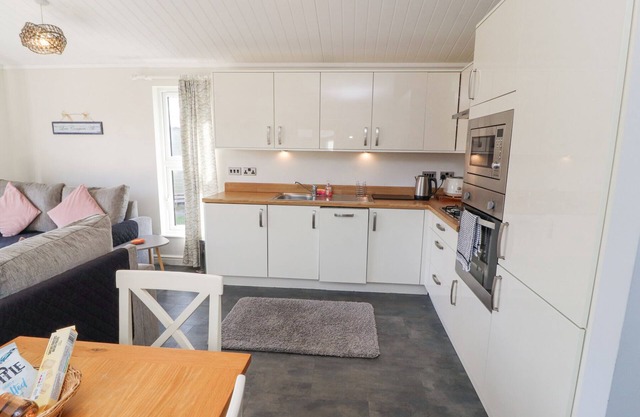 Duckling Lodge