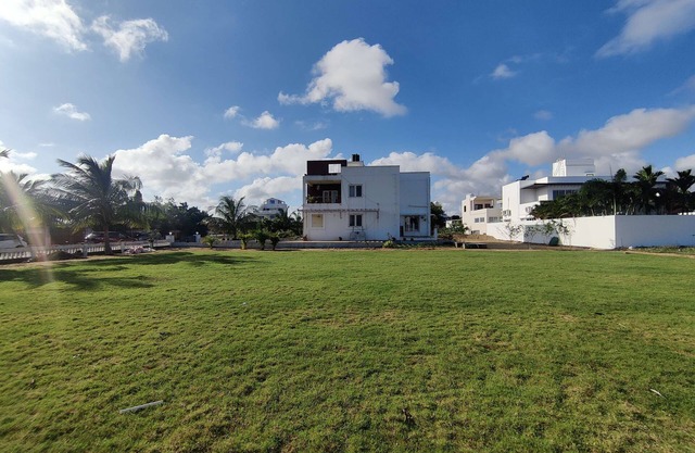Dunes by coastclub : Lawn Group Games + Beach Views