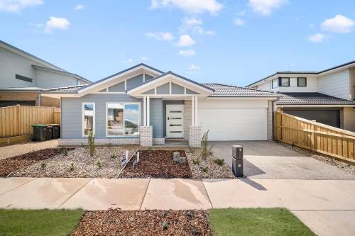Dunes Getaway - Coastal Luxury Meets Laid Back Living