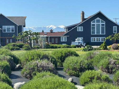 Dungeness Barn House Bed and Breakfast at Two Crows Farm