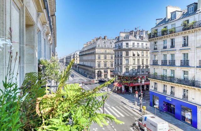 Duplex apartment in central Paris