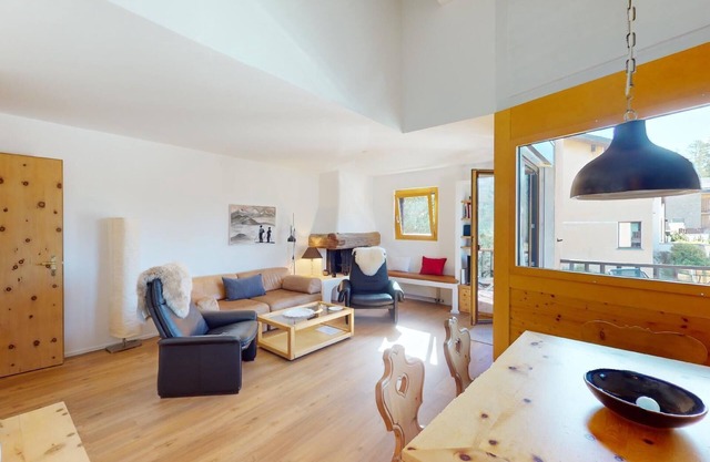Duplex apartment located above the village of Pontresina with dream view.