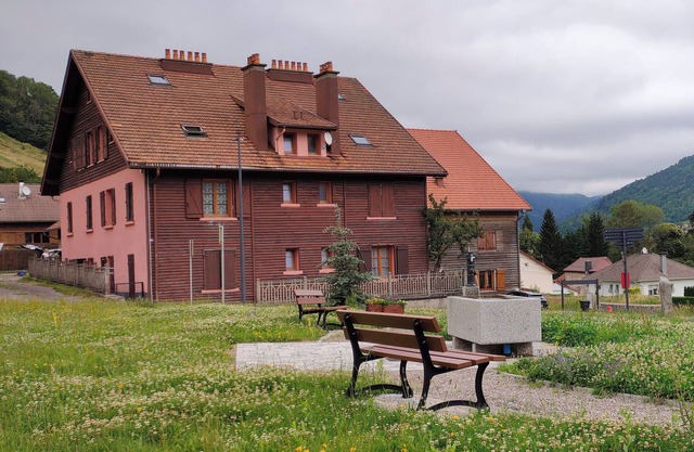 Duplex with a view in the center of Bussang