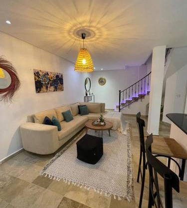 Duplex carthage salambo