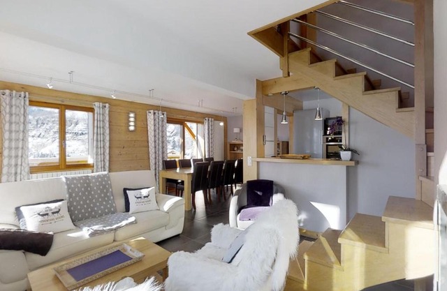 Duplex cosy près des pistes avec jardin et terrain de jeux, 4 chambres, balcon, pets non admis - FR-1-467-57