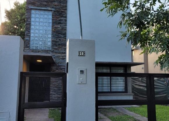 Duplex Familiar