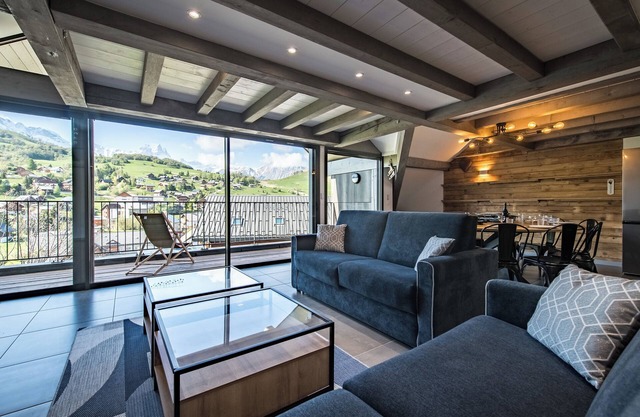 Duplex in Albiez-Montrond with terrace