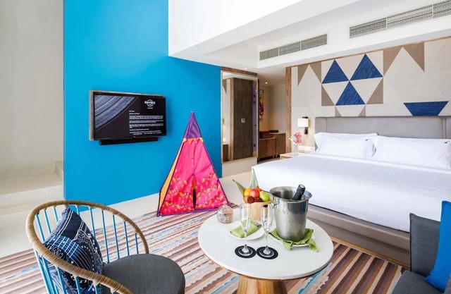 Duplex in Hard Rock Maldives, Silver Family Suite, Direct Beach Access