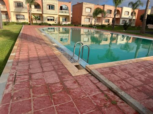 Duplex La roseraie à coté de la plage 2 piscines