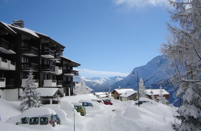 Duplex La Rosière proche piste Manessier, vue sur vallée Tarentaise