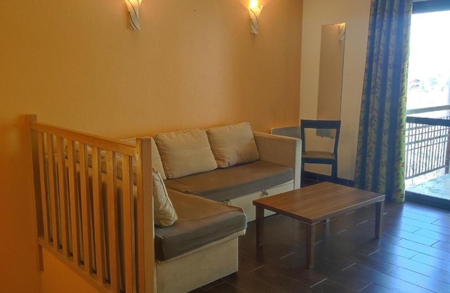 Duplex T3 avec piscine, WiFi, parking et animaux acceptés à Jausiers - FR-1-165B-1