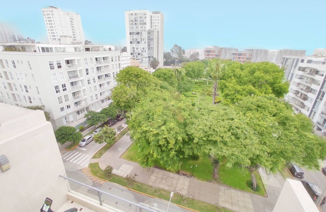 Duplex w/ Park View, King-size bed!