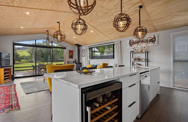 DUVAUCHELLE DAYDREAMER - DUVAUCHELLE HOLIDAY HOME in Akaroa