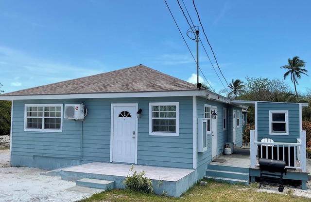 E.B.Rentals Unit#1 - Central location 5 minutes from Airport 2 bedroom, 1bath