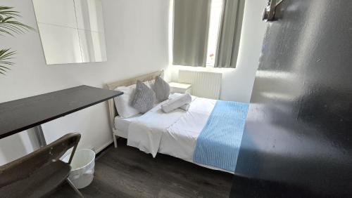 E1 Stay Near Towerbridge