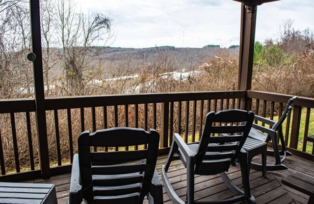 Winterplace Ski Resort - 3BR / 2BA Condo - Ski In Ski Out - Primer piso !!!