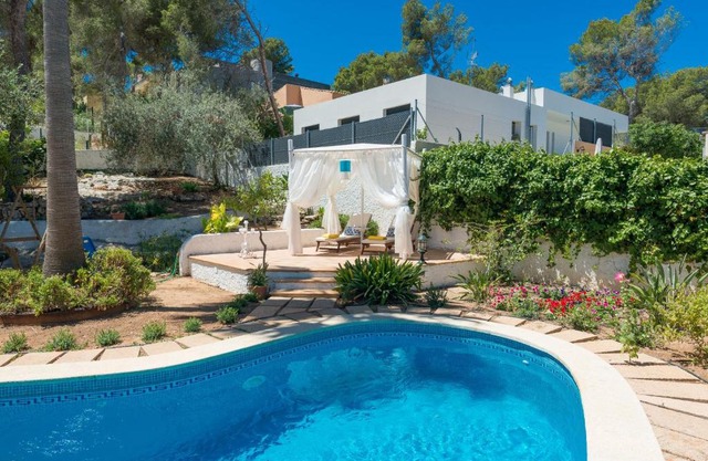 E253 Los Pinos by Mallorca Villa Selection