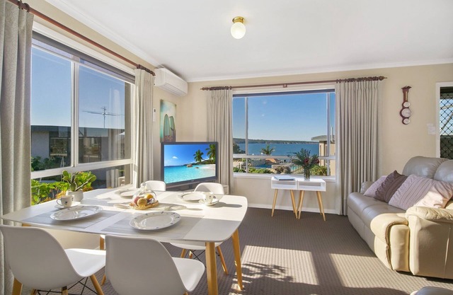 Eagle Heights - Scenic Unit: Great Pool and Gazebo