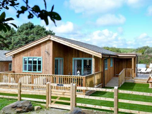 Eagle Owl Lodge-Ukc3770