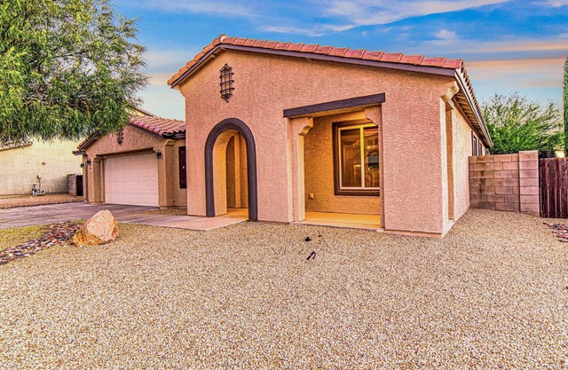 Eagle Point 3B2B | Garage Parking | Fire Pit