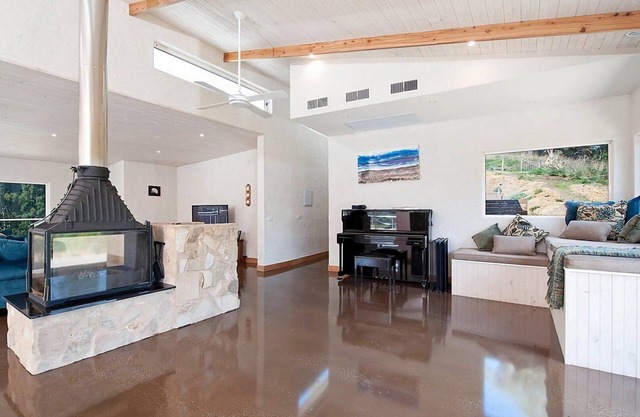 Eagle Ridge: contemporáneo, elegante, espacioso y magnífico