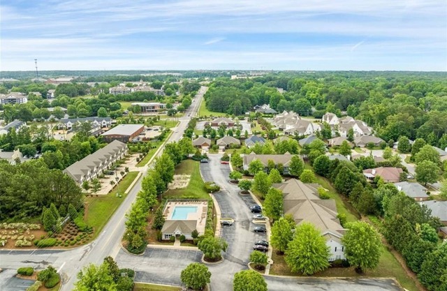 Ground Floor 2BR/2BA Condo in Auburn 1/2 mile to AU Campus! Sleeps 4!
