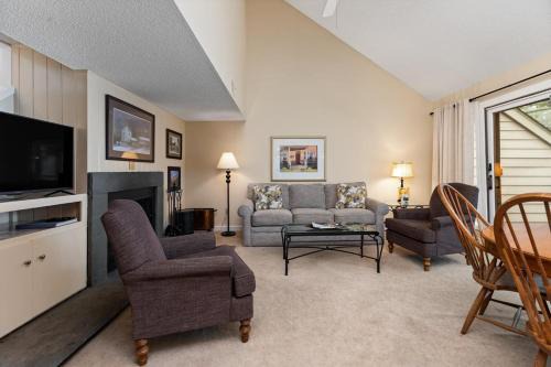 Eagles Court 27 with Wintergreen Advantage