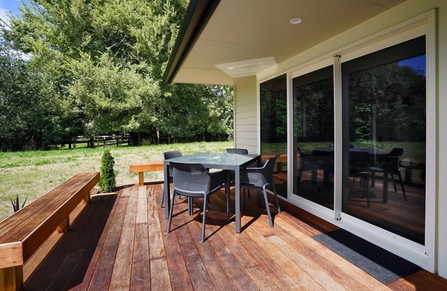 Early Escape - Welcome to our Peaceful Escape in Rural Hamilton!
