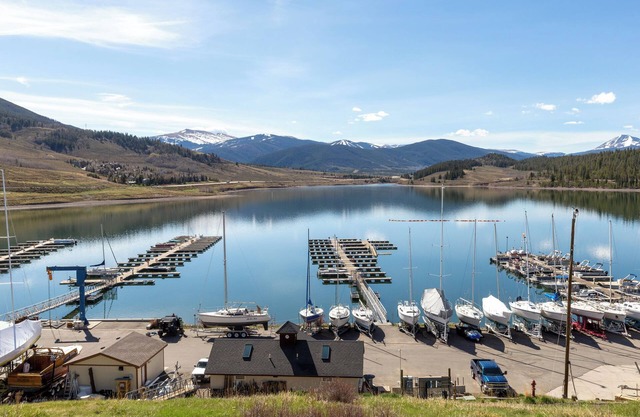 East Bay Condos #111 By Summit County Mountain Retreats