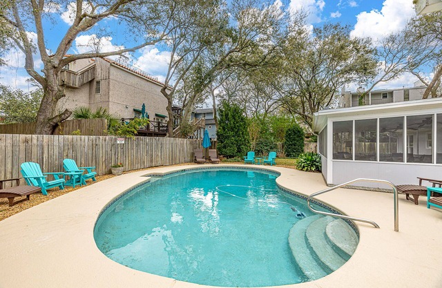 7 habitaciones. Nuevo listado. Piscina. Latidos del corazón a la playa