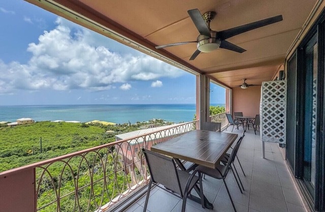 East End Oasis - Hidden Gem 3BR/2BA w/ Ocean Views