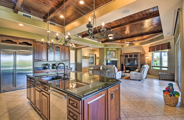 East Mesa Desert and Mountain Views: 5BR, Pool