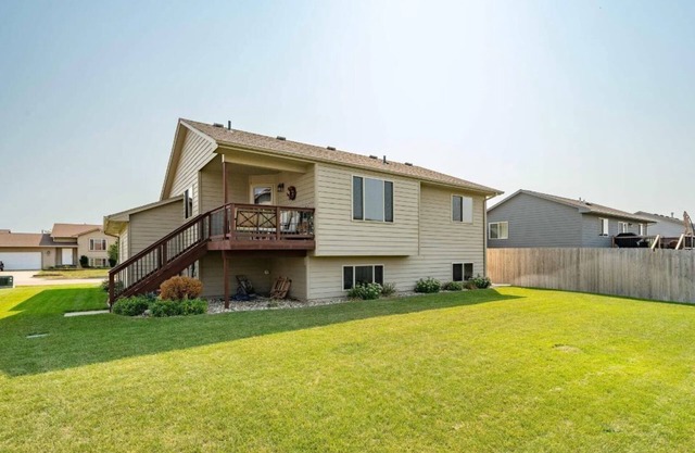 East side single family home near Harmadon ball fields