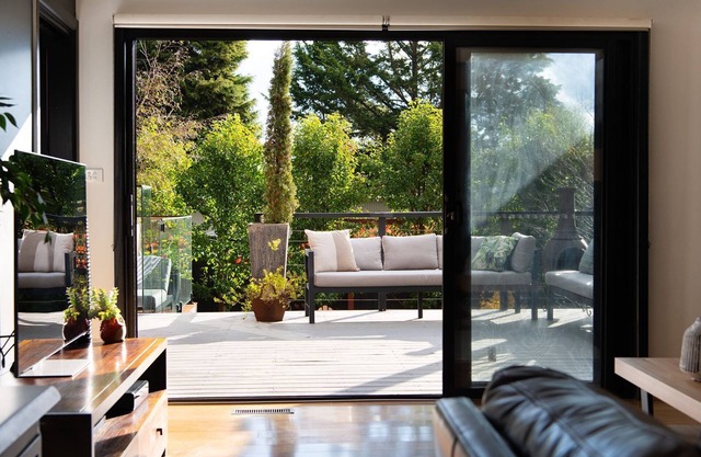 East St Spa House-2 Bed, 2 bathroom, log fire, spa bath