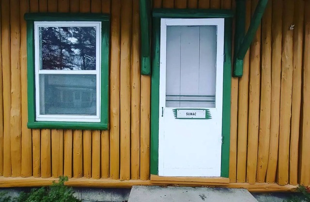East Tawas 1 bedroom Sumac cabin