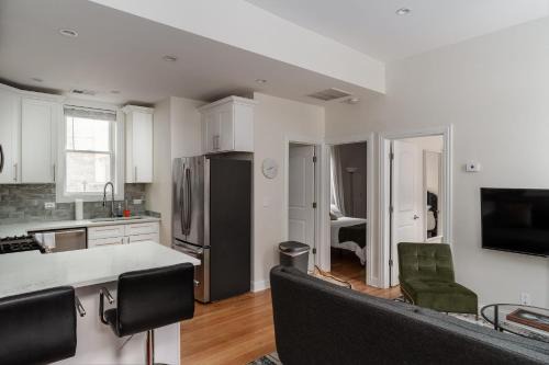 East Village 2BR Modern Apartment H1