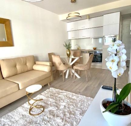 Eastlake Apartman