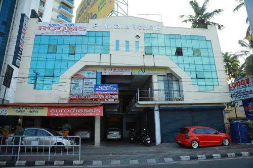 Easy Stay Eranhipalam