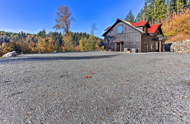 Eatonville Home w/ Fire Pit & Scenic Views!
