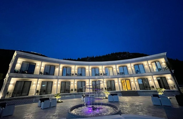 EBBI HOTEL
