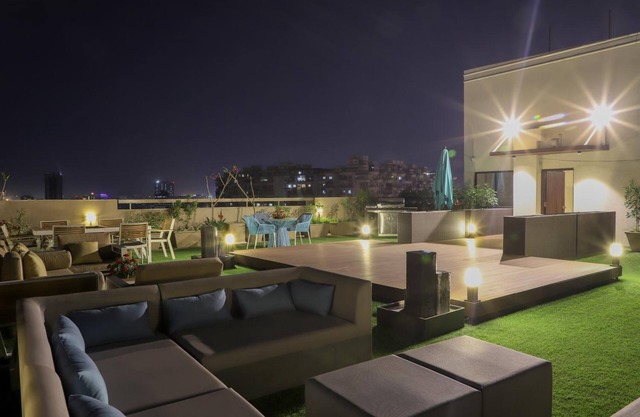 Ebony Residency