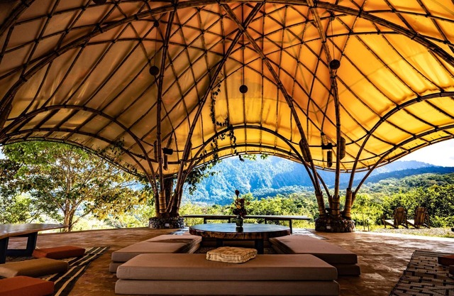 Eco Luxe Glamping Nest #11 - King Bed at Holos