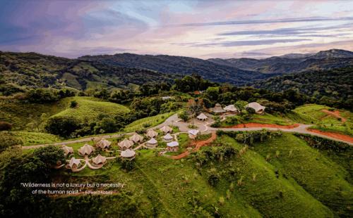 Eco Luxe Glamping Nest #11 - King Bed at Holos