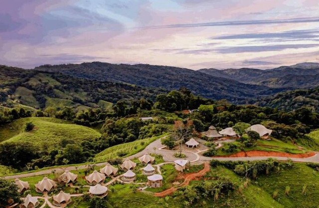 Eco Luxe Glamping Nest #8 - 2 Queen Beds at Holos